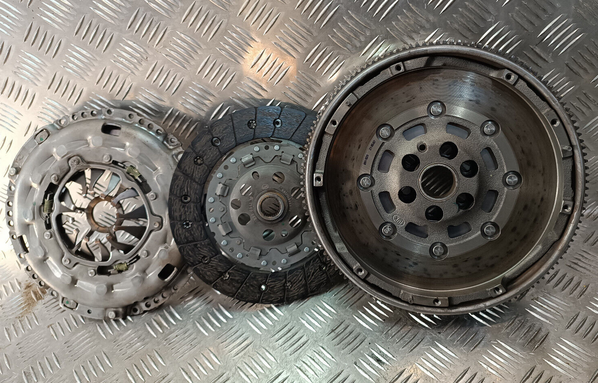 VW Transporter Kupplungssatz Kupplung 323064110 Zweimassenschwungrad ORIGINAL gebraucht - 123043610 – Produktansicht 1