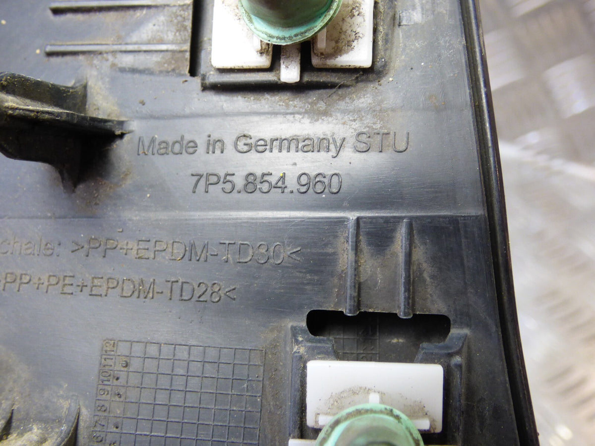 Porsche Cayenne II 92A Leiste Kotflügel Vorne Rechts Schwarz LC9X ORIGINAL gebraucht - 7P5854960 – Produktansicht 4