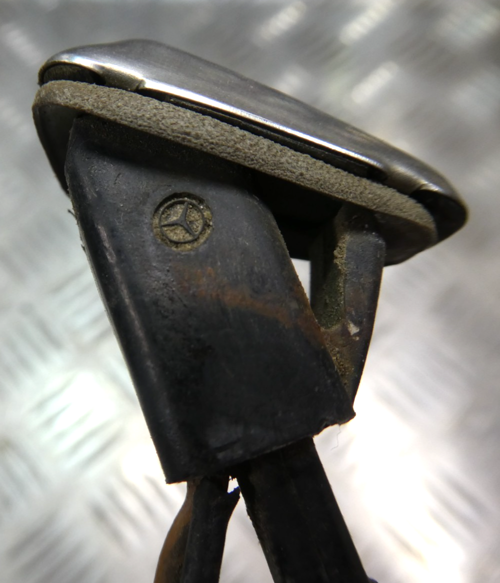 Mercedes-Benz W126 C126 SEC Scheibenwaschdüse Chrom beheizbar gebraucht - Original – Produktansicht 4