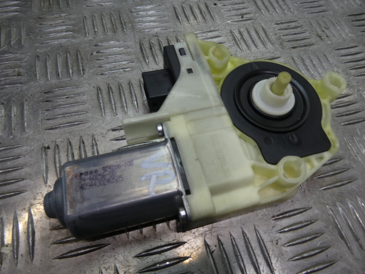 Porsche 970 Fensterhebermotor Vorne Rechts 924206-100 ORIGINAL gebraucht - Panamera – Produktansicht 1