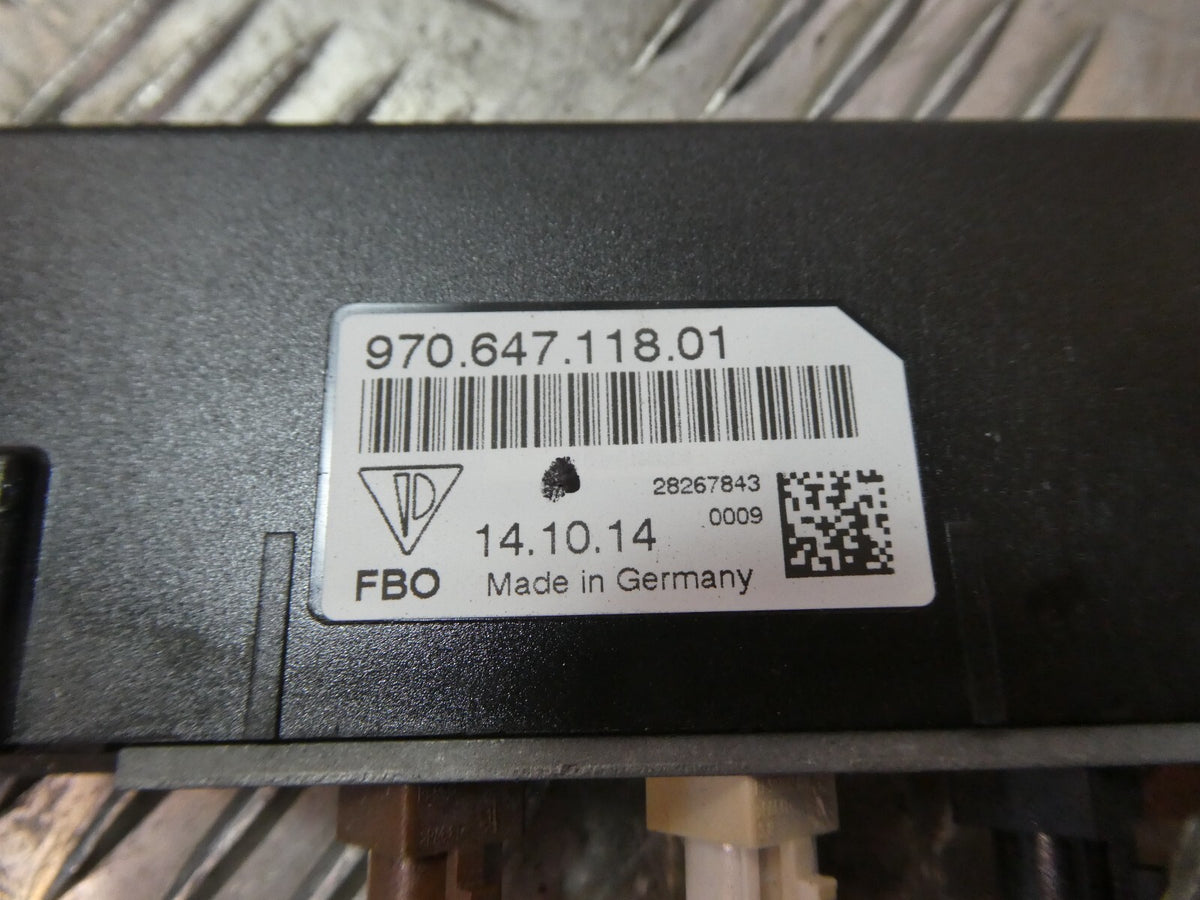 Porsche Panamera 970 2015 Antennenverstärker hinten rechts ORIGINAL gebraucht - 97064711801 – Produktansicht 3