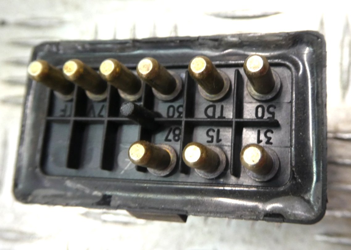 Original Mercedes-Benz W126 C126 500 SEC Relais Kraftstoffpumpe gebraucht - 0035450105 – Produktansicht 2
