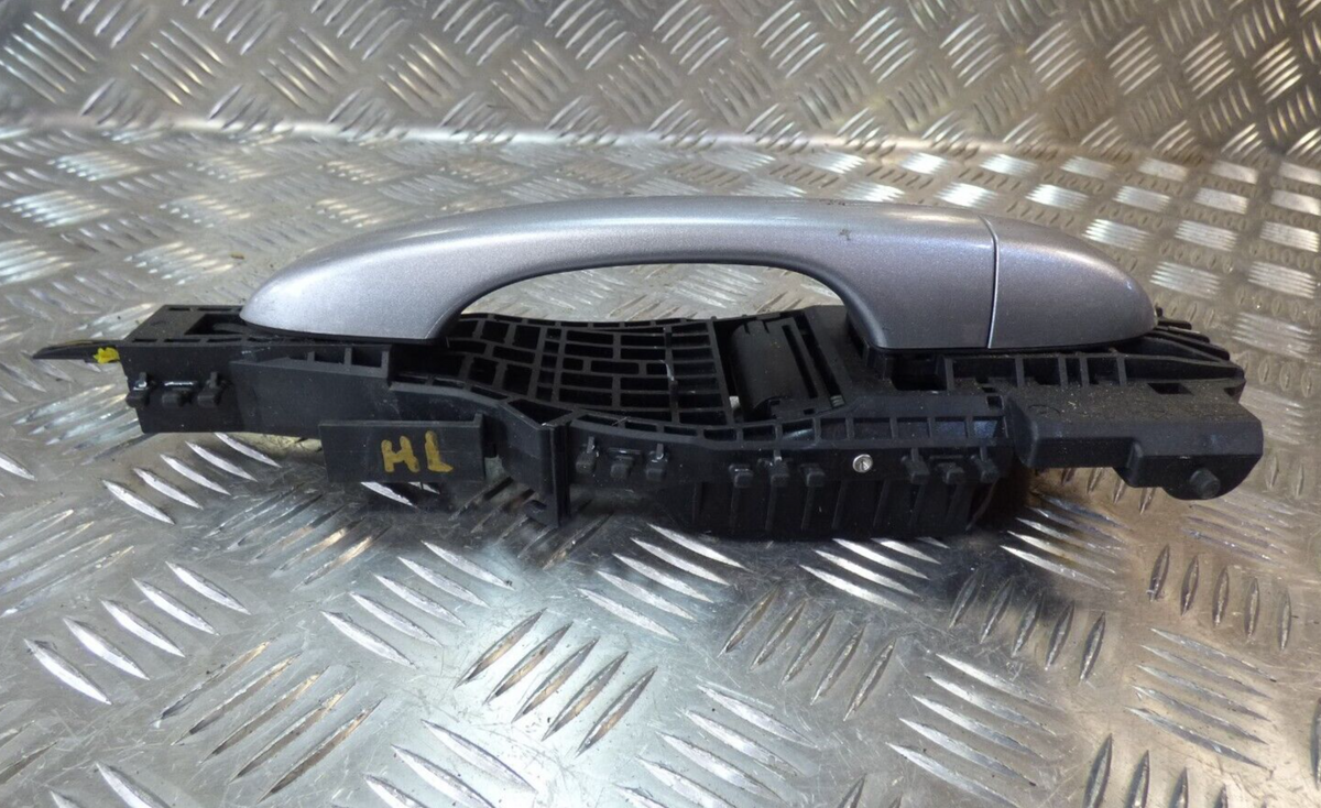 Jeep Cherokee KL 2015 Türgriff Hinten Links silber ORIGINAL gebraucht - P68082689AD – Produktansicht 2