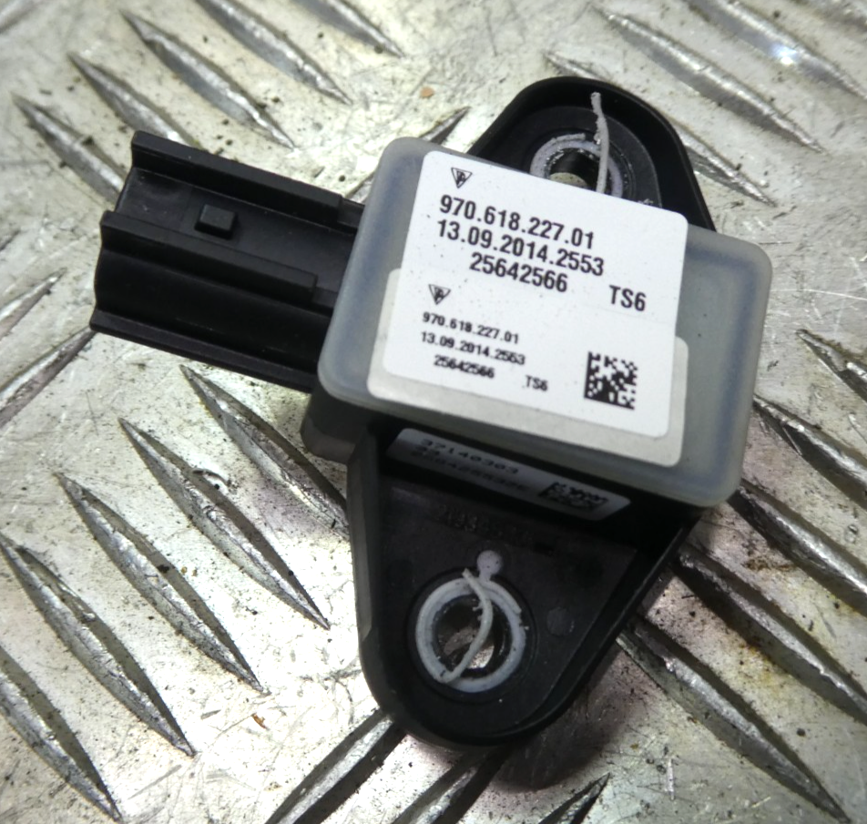 Porsche Panamera 970 Airbag Sensor Crashsensor Rechts o. Links ORIGINAL gebraucht - 97061822701 – Produktansicht 3