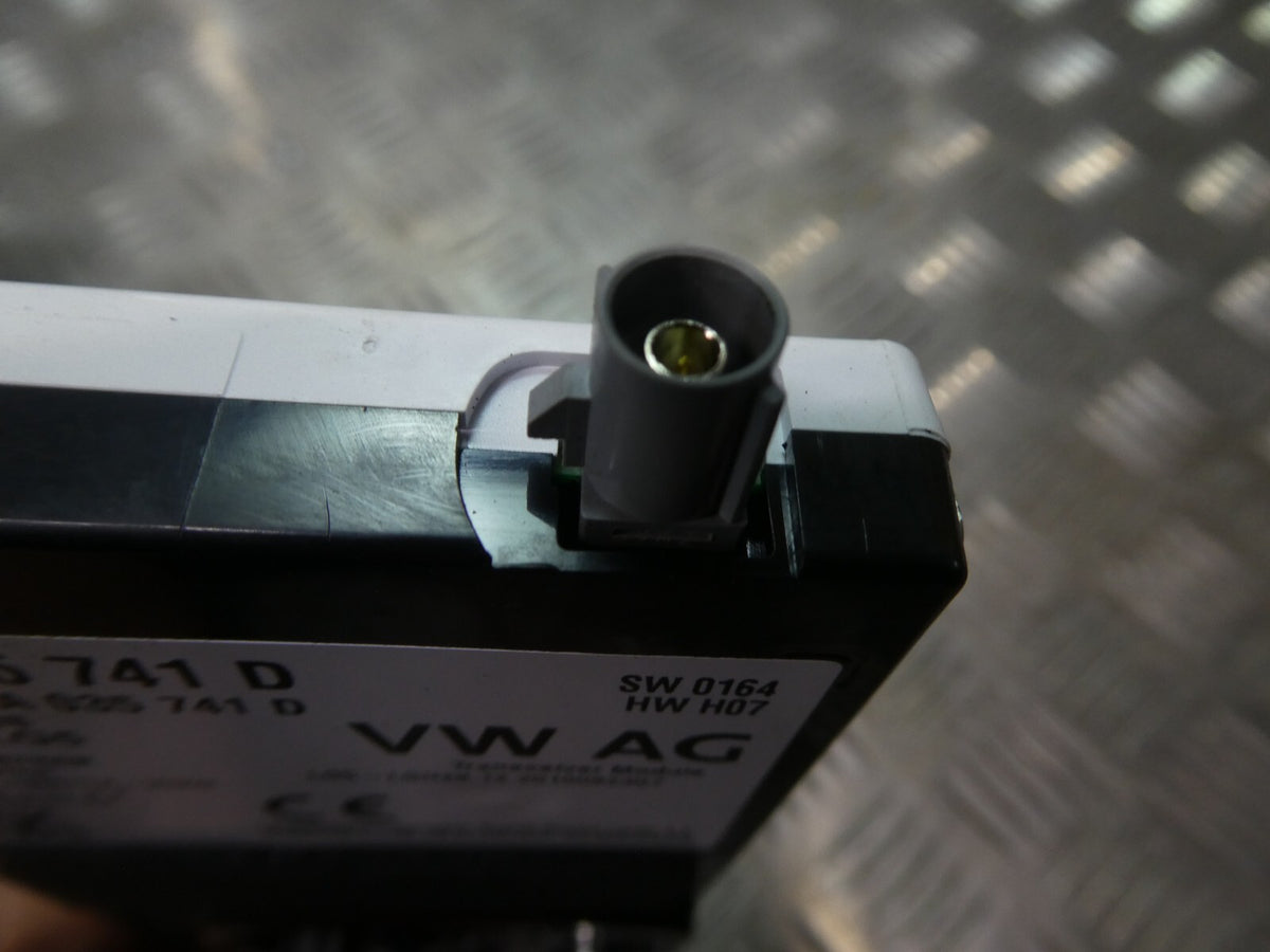 VW ID3 ID.3 Empfangseinheit Steuergerät Radio Dachantenne 1EA035741D ORIGINAL gebraucht - Volkswagen – Produktansicht 5