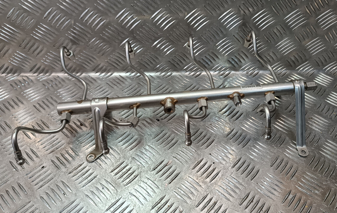 Porsche Cayenne S 92A Einspritzleiste Hochdruckleitung Kraftstoffver ORIGINAL gebraucht - 94811011506 – Produktansicht 1