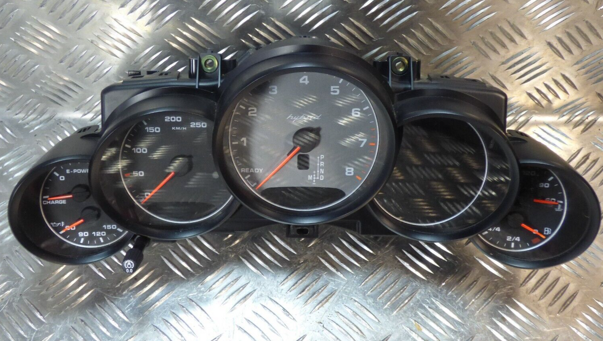 Porsche Cayenne 92A 3.0 Hybrid Tacho Cluster 7P5945903C schwarz ORIGINAL gebraucht - Kombiinstrument – Produktansicht 4