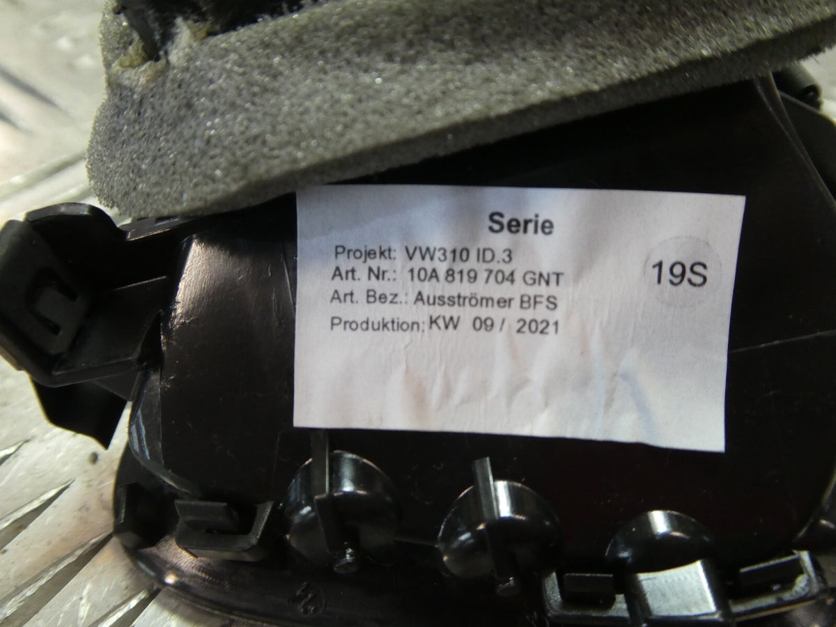 VW ID3 Lüftungsdüse Düse Lüftung rechts Luft Ausström 10A819704 GNT ORIGINAL gebraucht - Volkswagen – Produktansicht 5