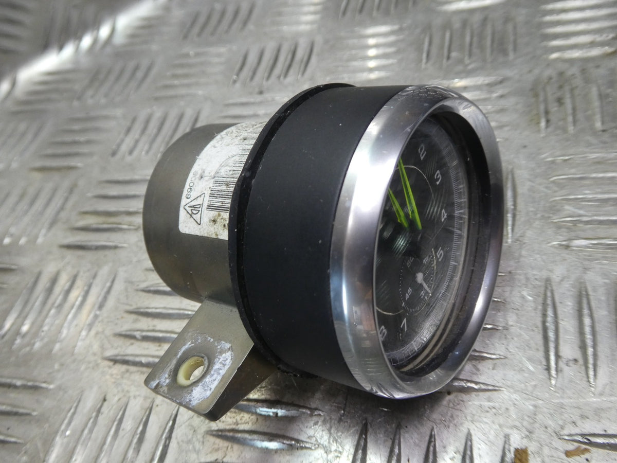 Porsche Panamera 3.0 E-Hybrid Uhr Clock in armaturenbrett ORIGINAL gebraucht - 97064131505DAP – Produktansicht 3