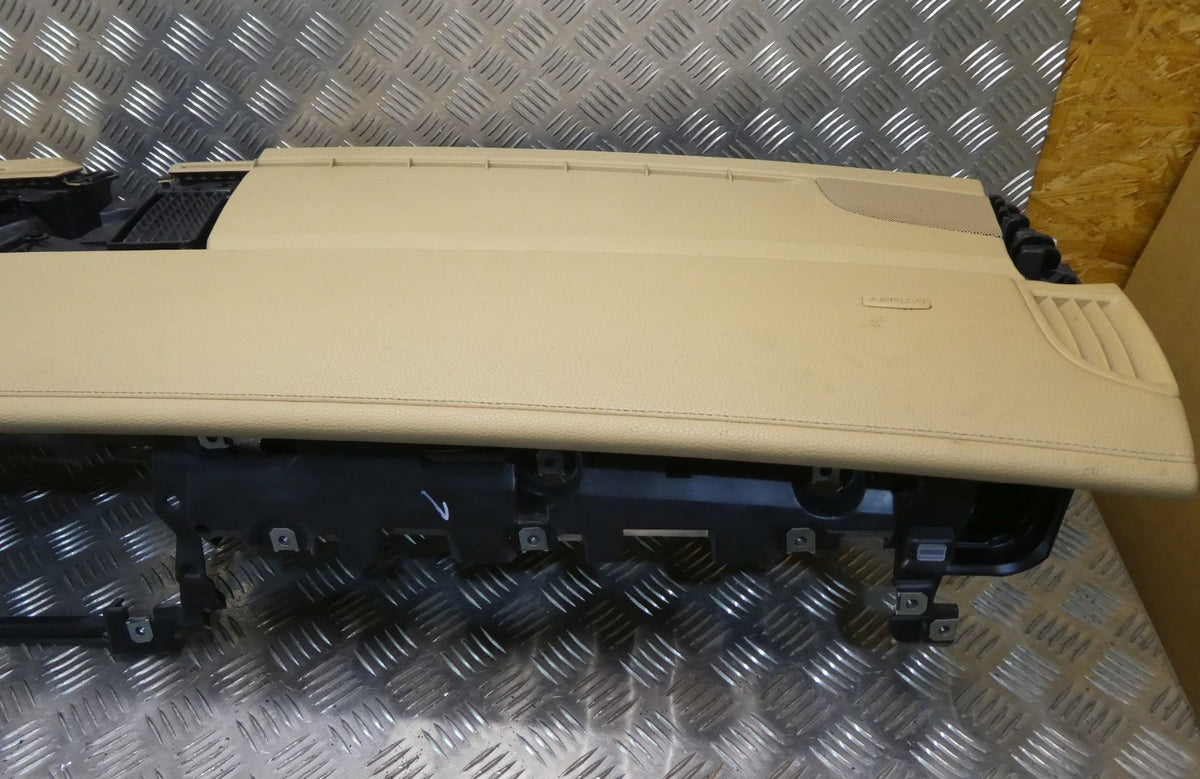 Porsche Panamera 970 Facelift Armaturenbrett Luxorbeige 97080307107 ORIGINAL gebraucht - 97055210107 – Produktansicht 8