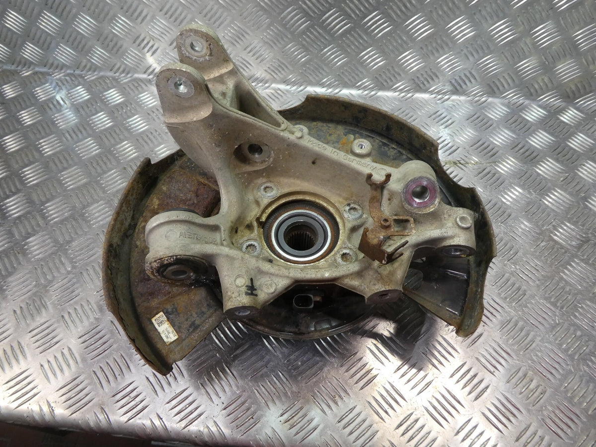 Porsche Cayenne 92A hinten links 7P0609403D 7P0505435A ORIGINAL gebraucht - Achsschenkel – Produktansicht 2