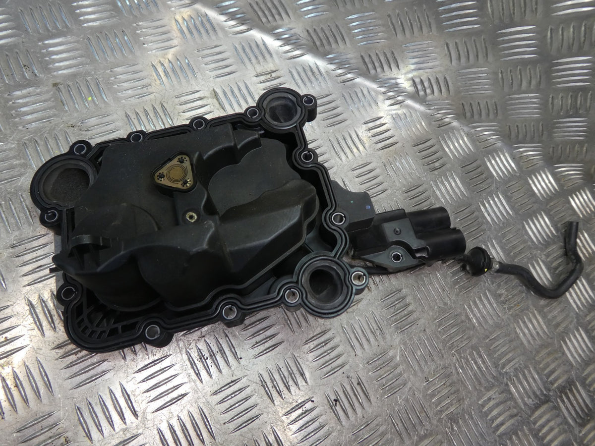 Porsche 3.0 E-Hybrid Ölabscheider Oil Separator 06E103547F ORIGINAL gebraucht - Panamera – Produktansicht 3