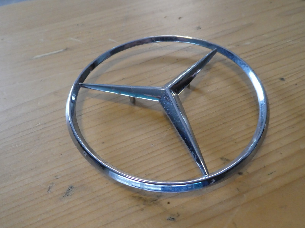 Mercedes-Benz C126 SEC Coupe Stern Kofferraumdeckel ORIGINAL gebraucht - 1267580158 – Produktansicht 2