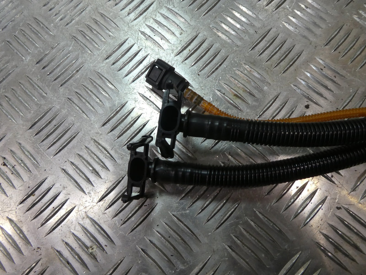 Porsche Cayenne 4.8 S 92A 7L6919715D ORIGINAL gebraucht - Kraftstoffrohr – Produktansicht 4