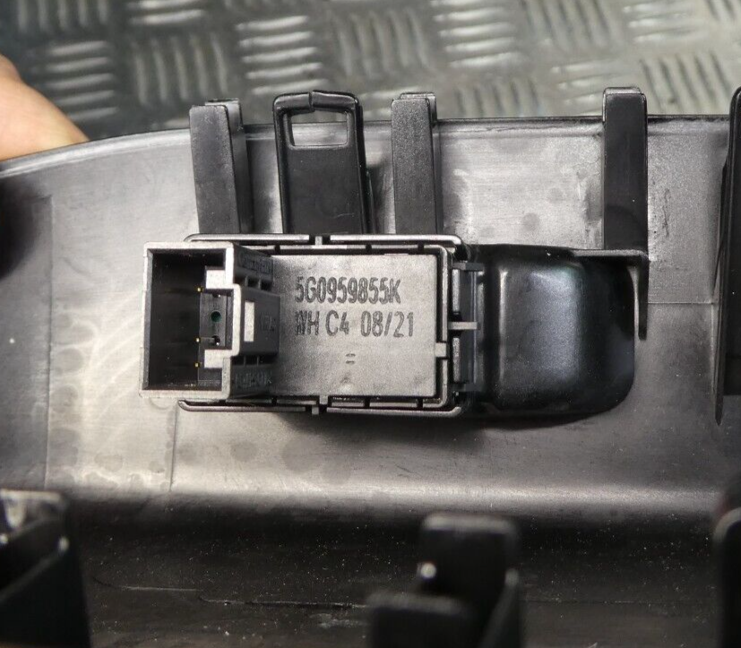 VW ID3 Pro Türverkleidung Zierleiste Fensterheberschalter 10B867198B ORIGINAL gebraucht - Volkswagen – Produktansicht 7