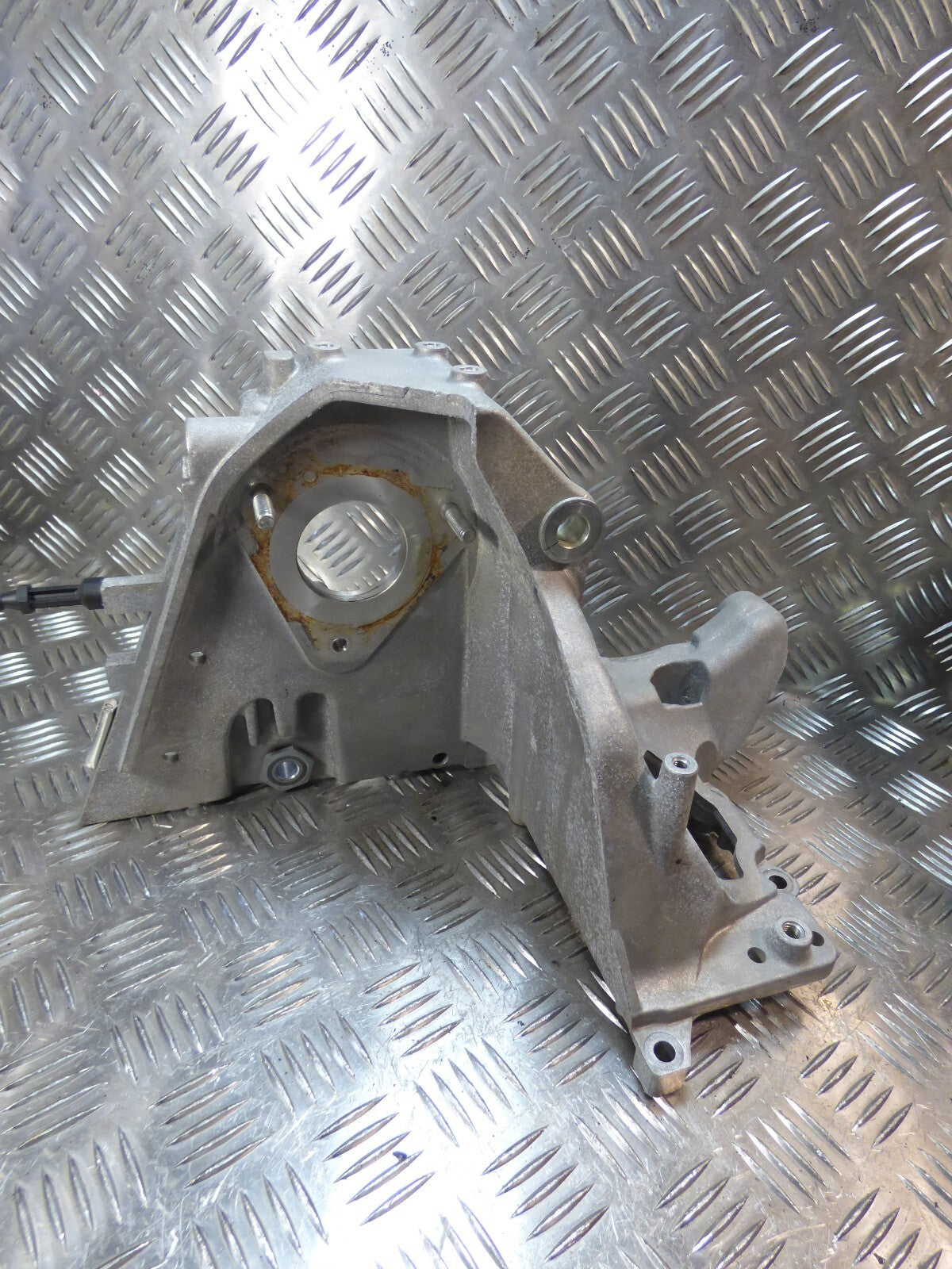 JEEP COMPASS II 2.0 CRD 170PS 2021 KRAFTSTOFFPUMPE HALTER NEU !!! ORIGINAL gebraucht - 55285024 – Produktansicht 1