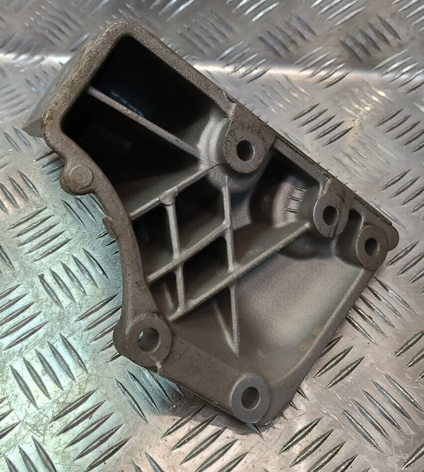 Porsche PANAMERA 970 3.6 V6 Motorhalterung Halter Motorhalter ORIGINAL gebraucht - 94811521123 – Produktansicht 3