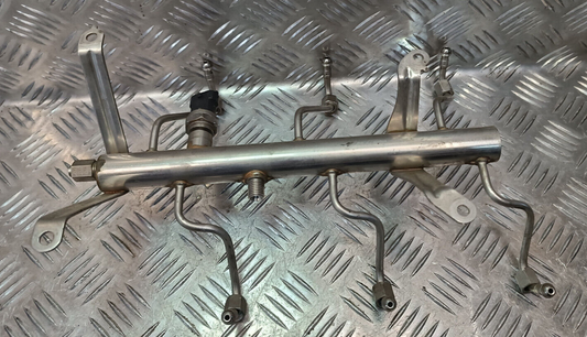 Porsche PANAMERA 970 3.6 V6 Kraftstoffsammelrohr 036310014 ORIGINAL gebraucht - 94611011521 – Produktansicht 1