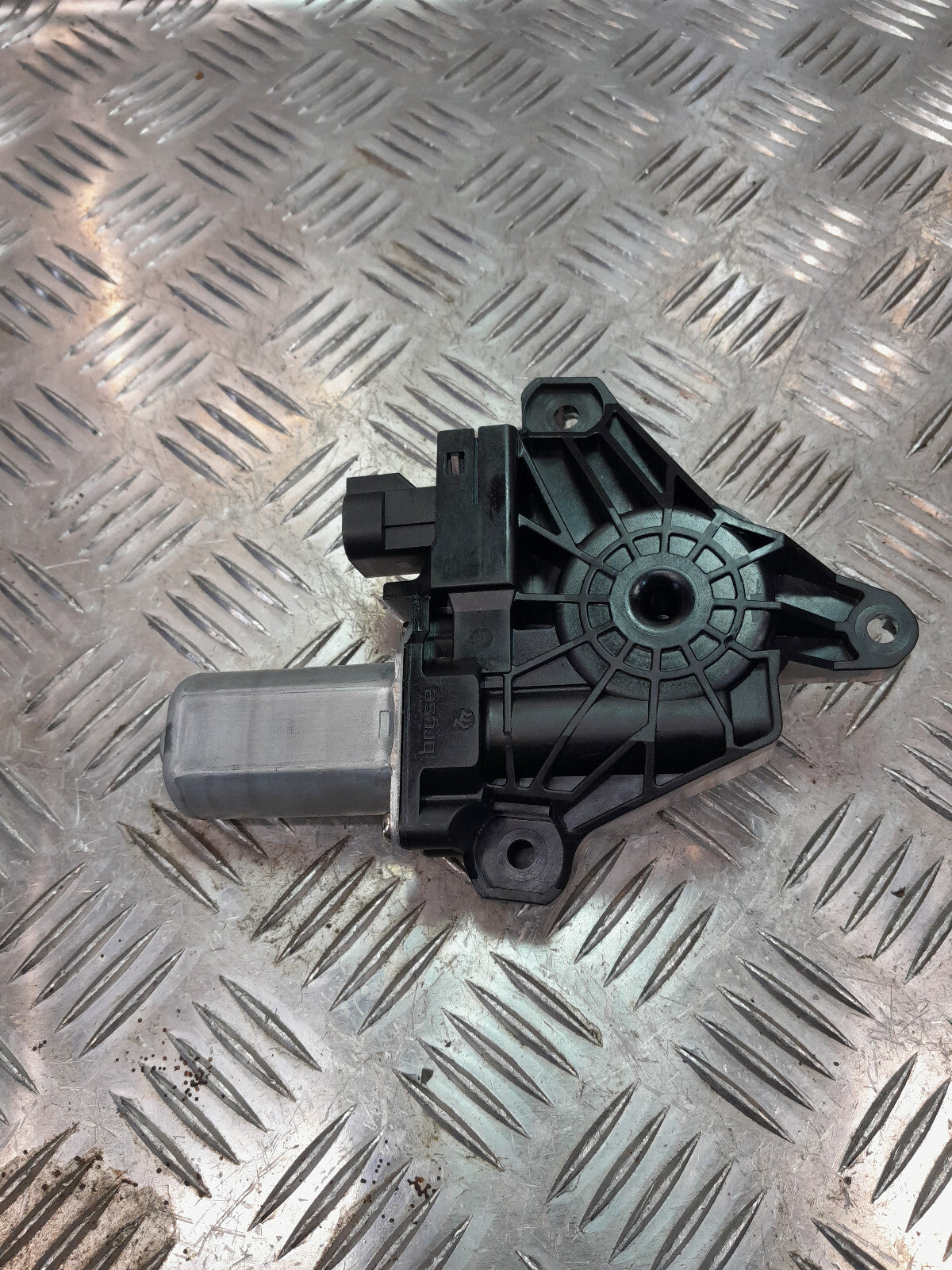 Jeep Renegade 1.6 Mjet Original Fensterhebermotor Hinten Rechts -100 gebraucht - C37706 – Produktansicht 2