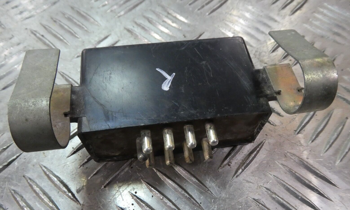 Mercedes-Benz C126 W126 Steuergerät Sitzheizung ORIGINAL gebraucht - - 1268210147 – Produktansicht 2