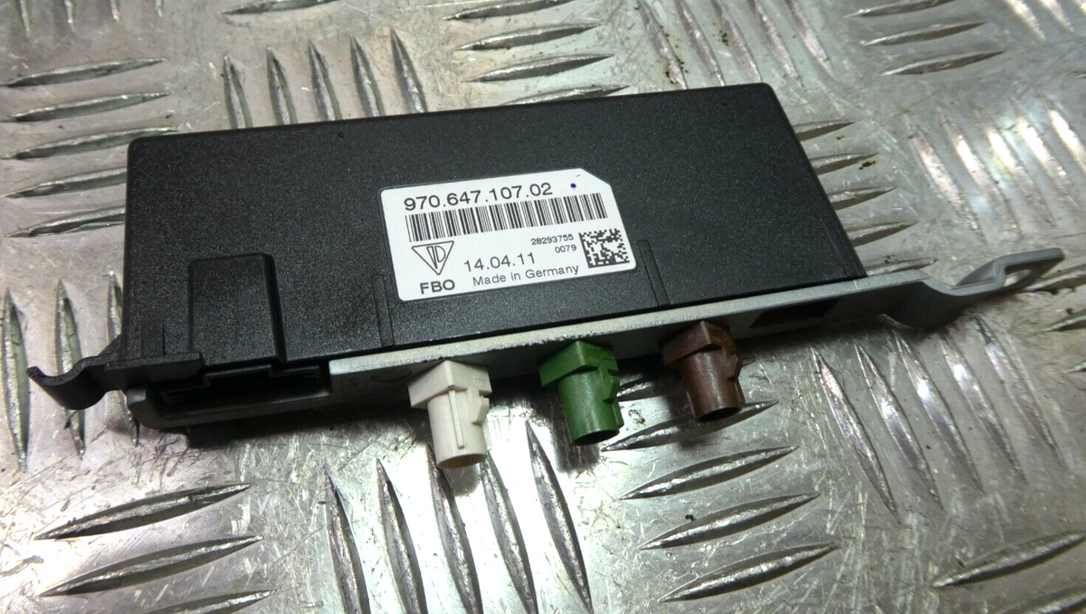 Porsche Panamera 970 Antennenverstärker Fahrzeug Antenne ORIGINAL gebraucht - 97064710702 – Produktansicht 1