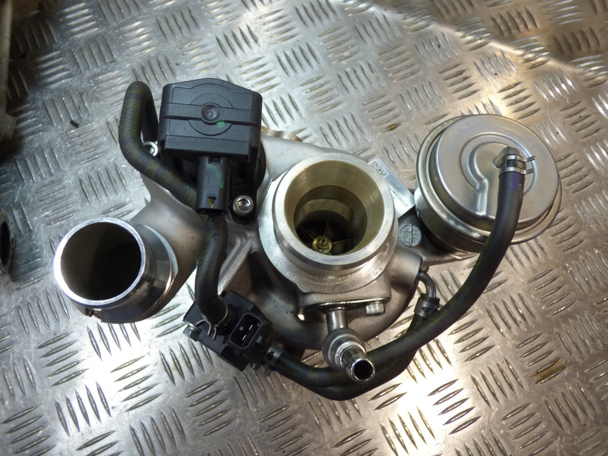 OPEL ASTRA K 1.4 Turbolader GM B14XFT LE2 125 PS 59200 km ORIGINAL gebraucht - 12685682 – Produktansicht 5
