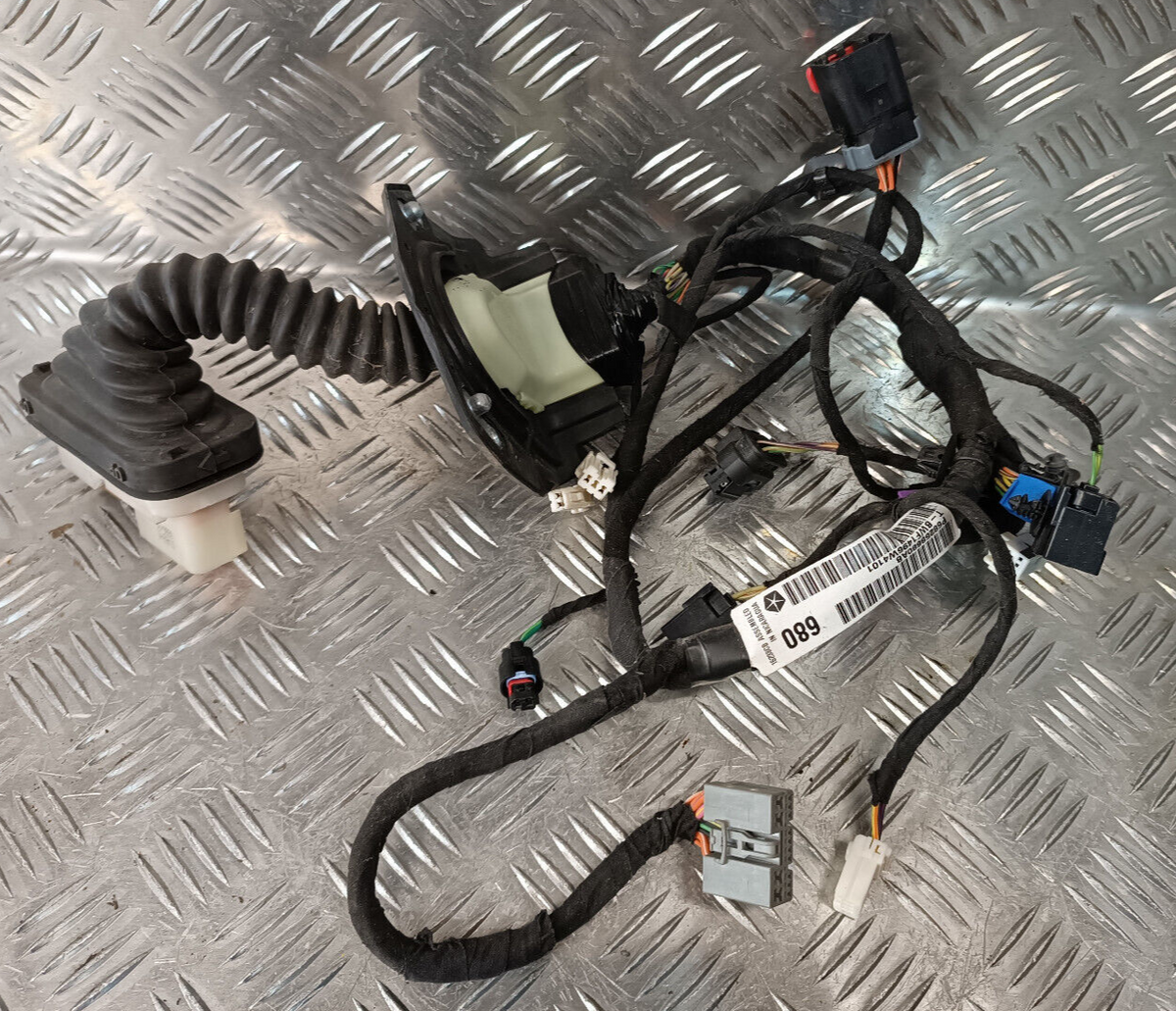 Jeep Grand Cherokee WK2 Tür Kabelbaum ORIGINAL gebraucht - P68258680AB – Produktansicht 1
