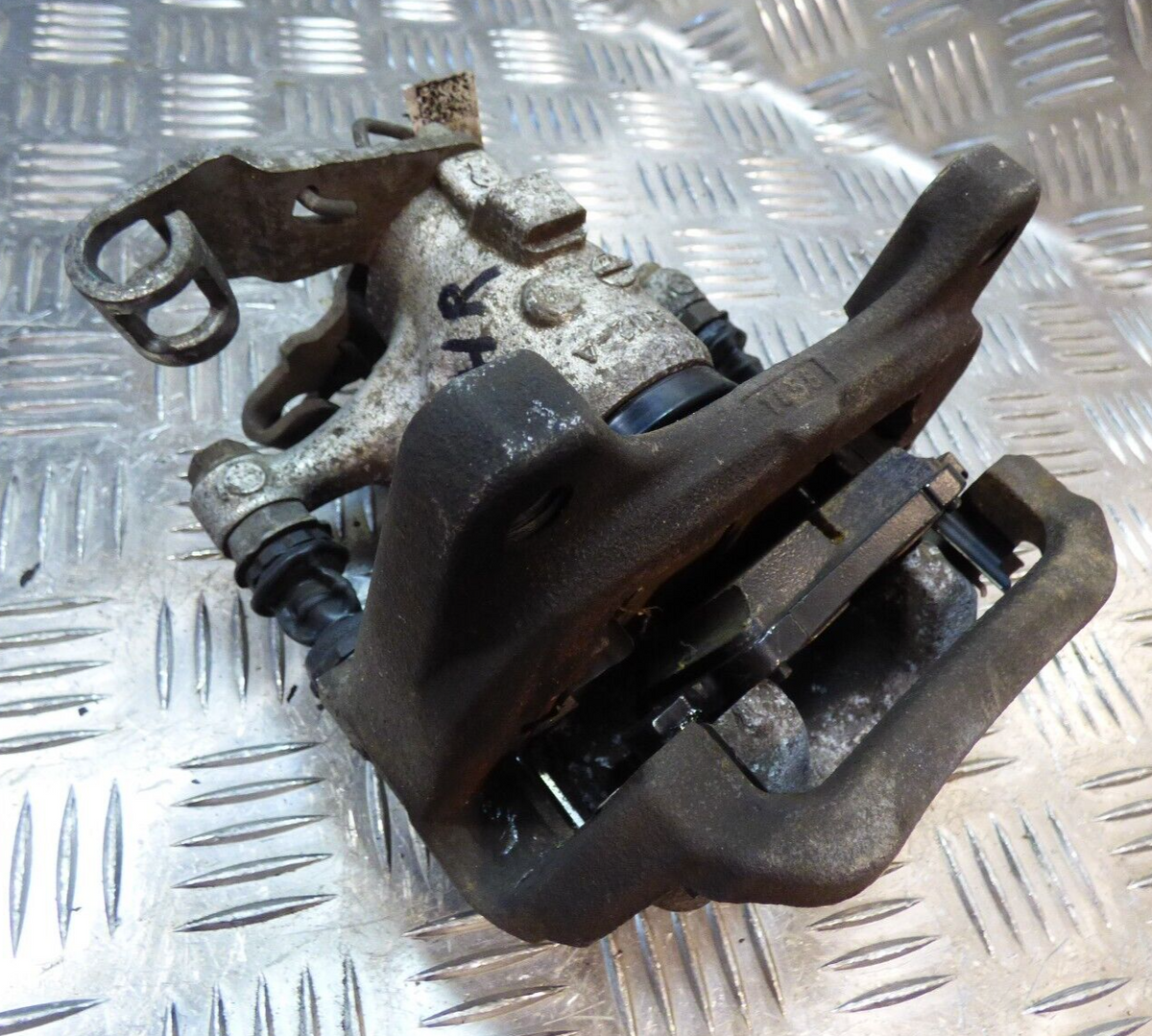 OPEL ASTRA K 1.4 TURBO Hinten Rechts Bremssattel mit Bremsbeläge GM ORIGINAL gebraucht - 39021738 – Produktansicht 3