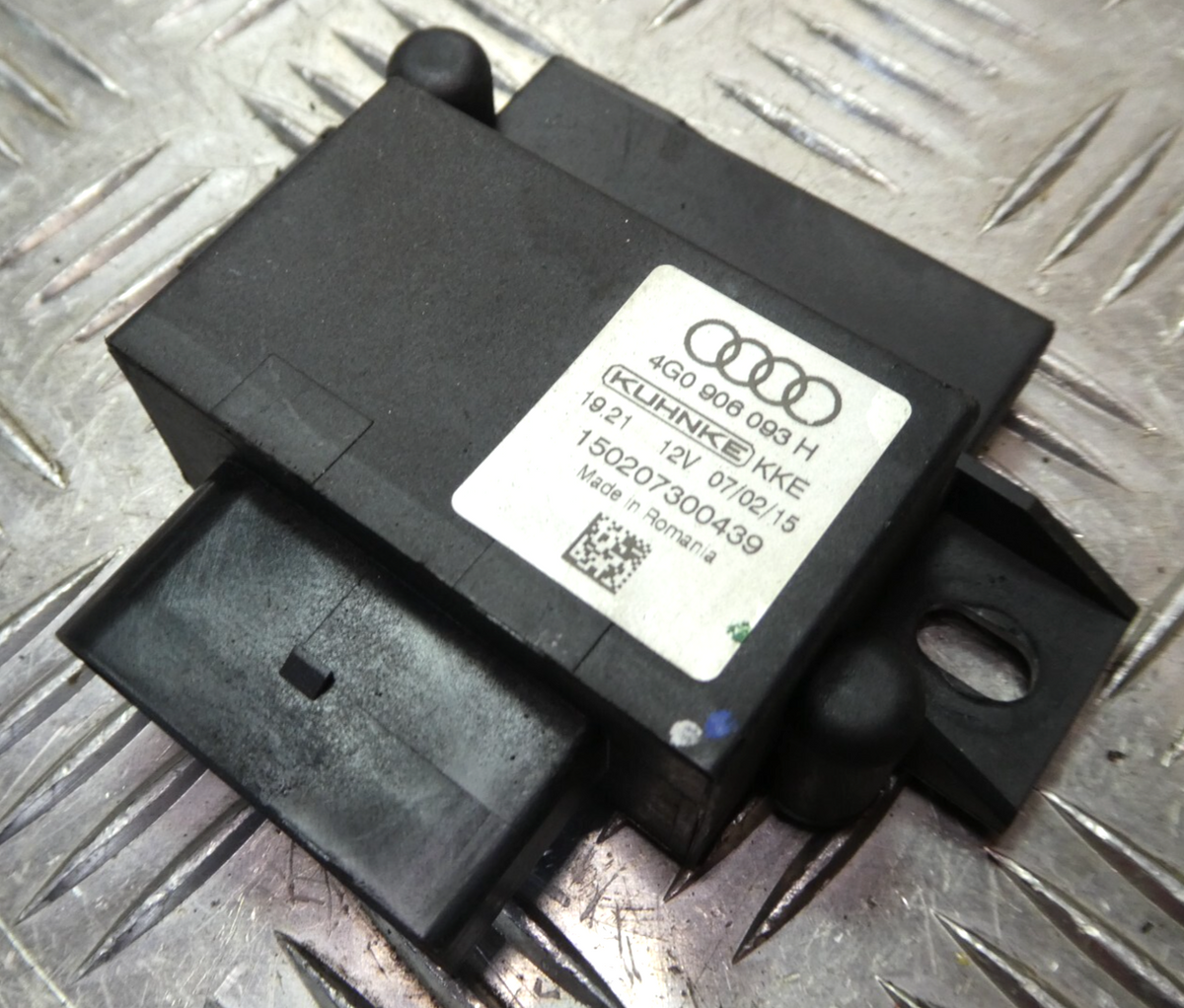 Porsche Macan 95B Steuergerät 4G0906093F ORIGINAL gebraucht - Kraftstoffpumpe – Produktansicht 1