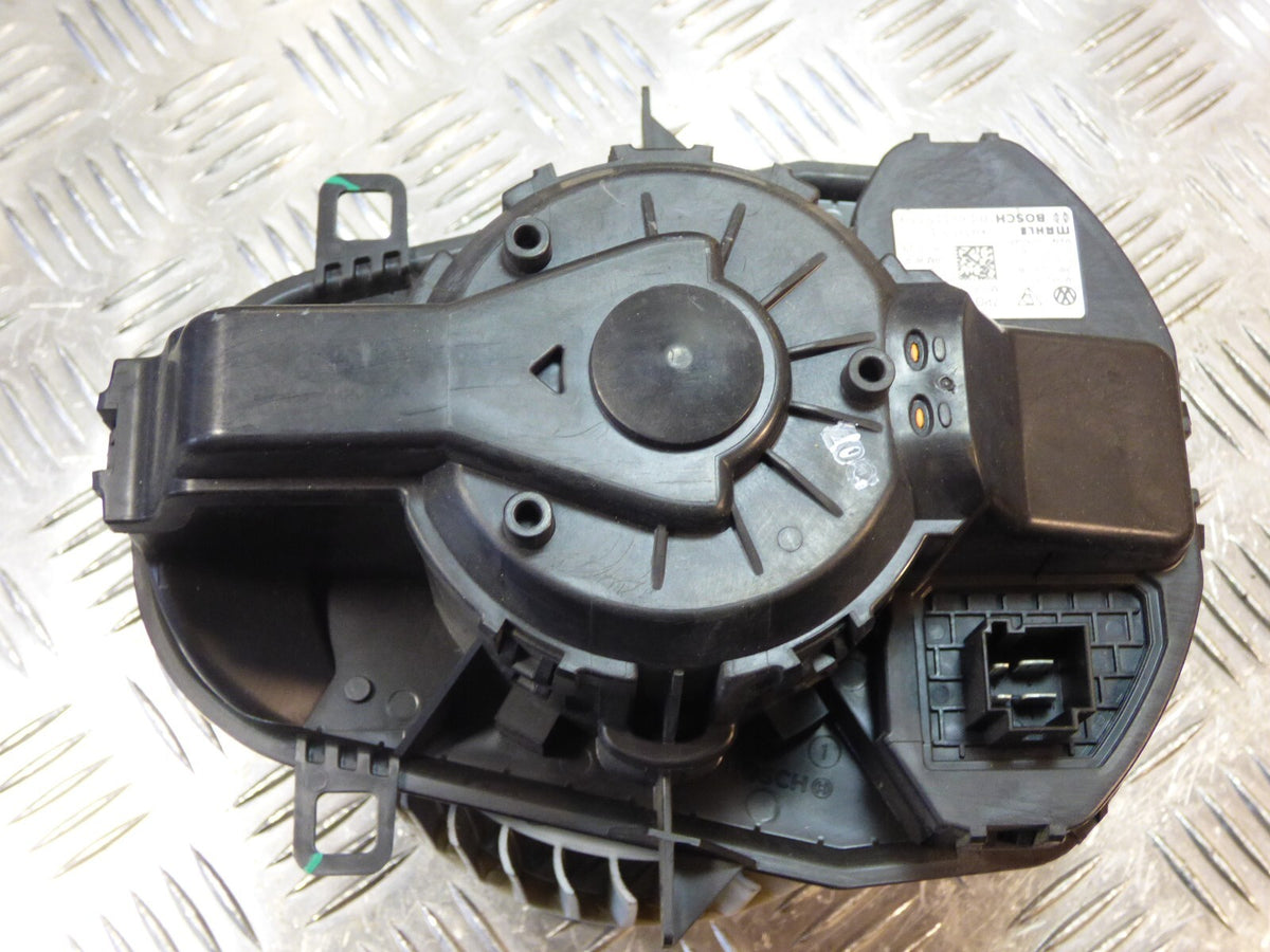 Orig Porsche Cayenne 92A Innenraumgebläse Lüftermotor Blower 7P0820021H ORIGINAL gebraucht - Interior – Produktansicht 3