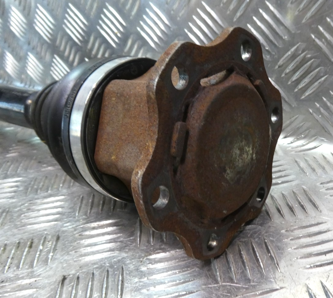 Orig. PORSCHE MACAN 3.0 TDI vorne links 95B407271A ORIGINAL gebraucht - Antriebswelle – Produktansicht 3
