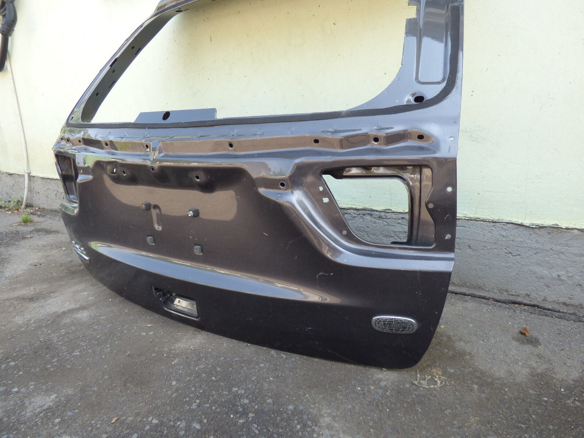 Jeep Grand Cherokee IV WK2 2013 gebraucht - 2018 Heckklappe grau gebraucht - Original – Produktansicht 3