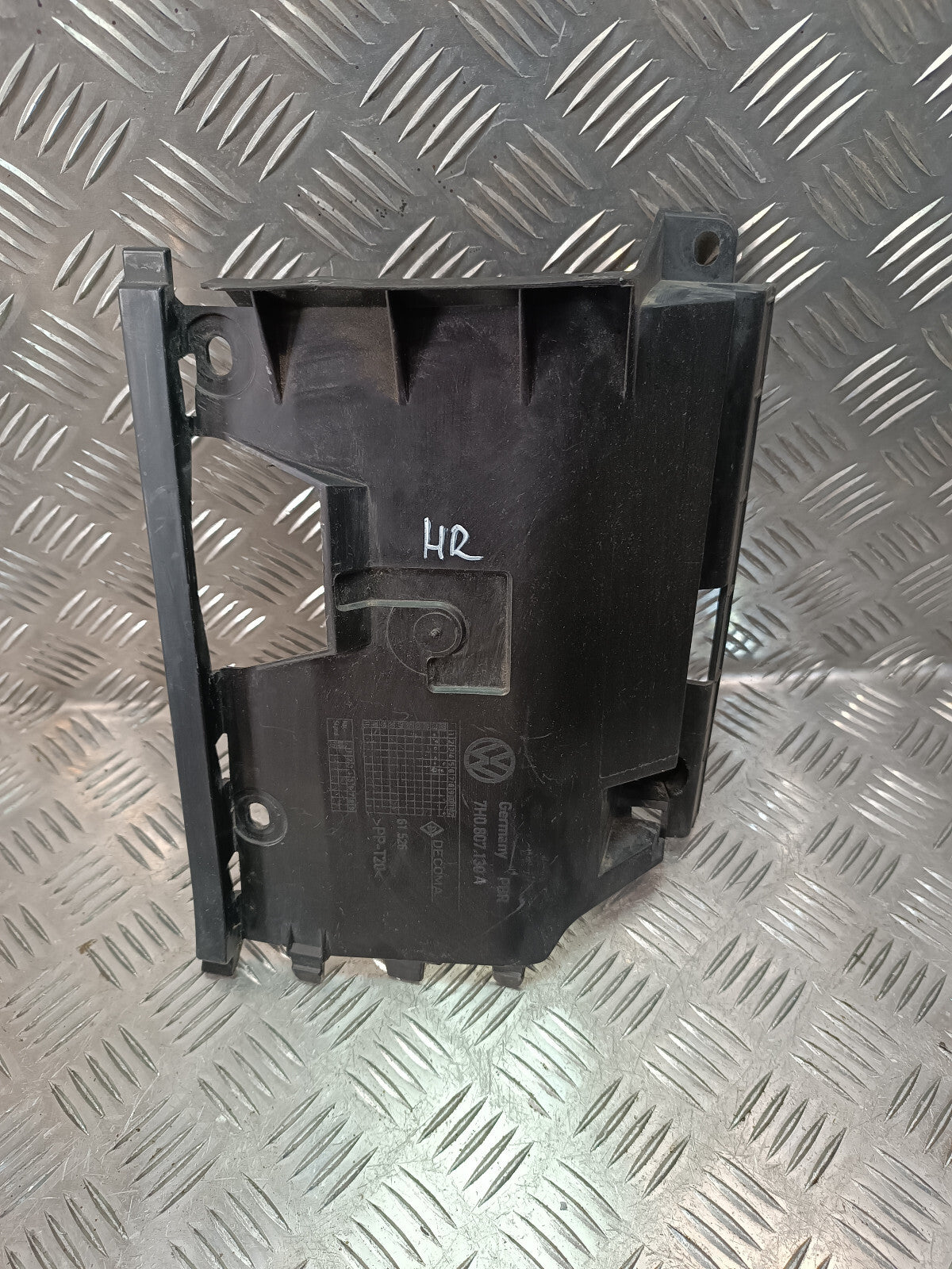 VW T5 1.9 TDI Blende Stoßstangenecke Halter Rechts 7H0807130A ORIGINAL gebraucht - Transporter – Produktansicht 1