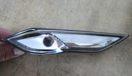 Porsche Cayenne 92A 958 Blinker Rechts 7P5949102 ORIGINAL gebraucht - Blinkleuchte – Produktansicht 1