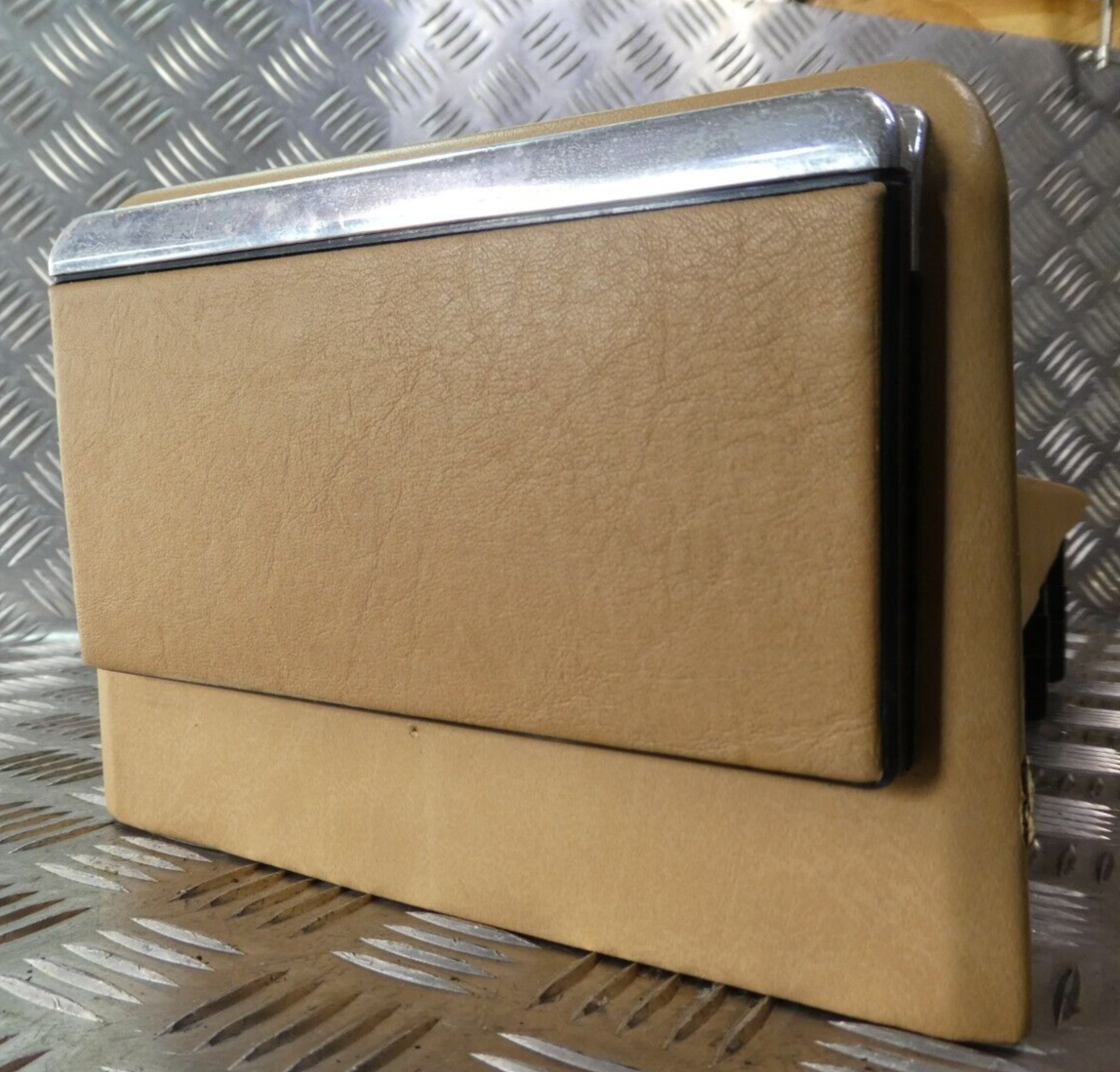 Mercedes C126 W126 Coupe SEC Mittelkonsole mit Aschenbecher ORIGINAL gebraucht - 1268430707 – Produktansicht 11