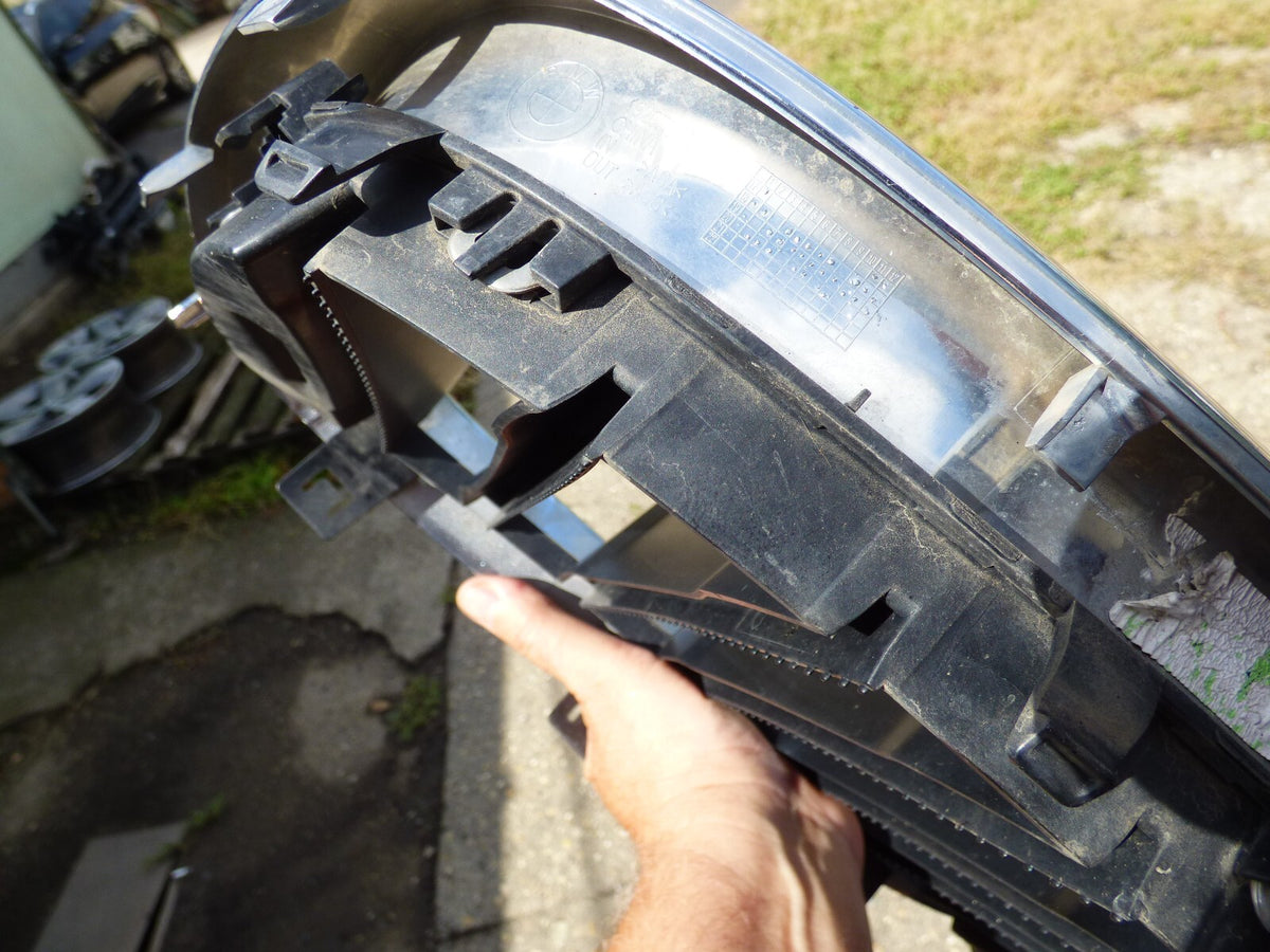 Original BMW X3 +X4 G01 + G02 F98 Grill vorne rechts gebraucht - 7464922 – Produktansicht 9