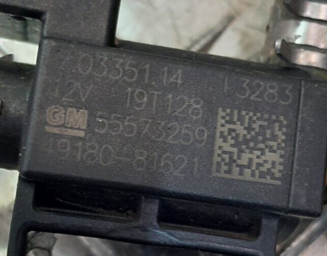 OPEL ASTRA K 1.4 Turbo Magnetventil Umschaltventil GM 49180-81621 ORIGINAL gebraucht - 55573259 – Produktansicht 3