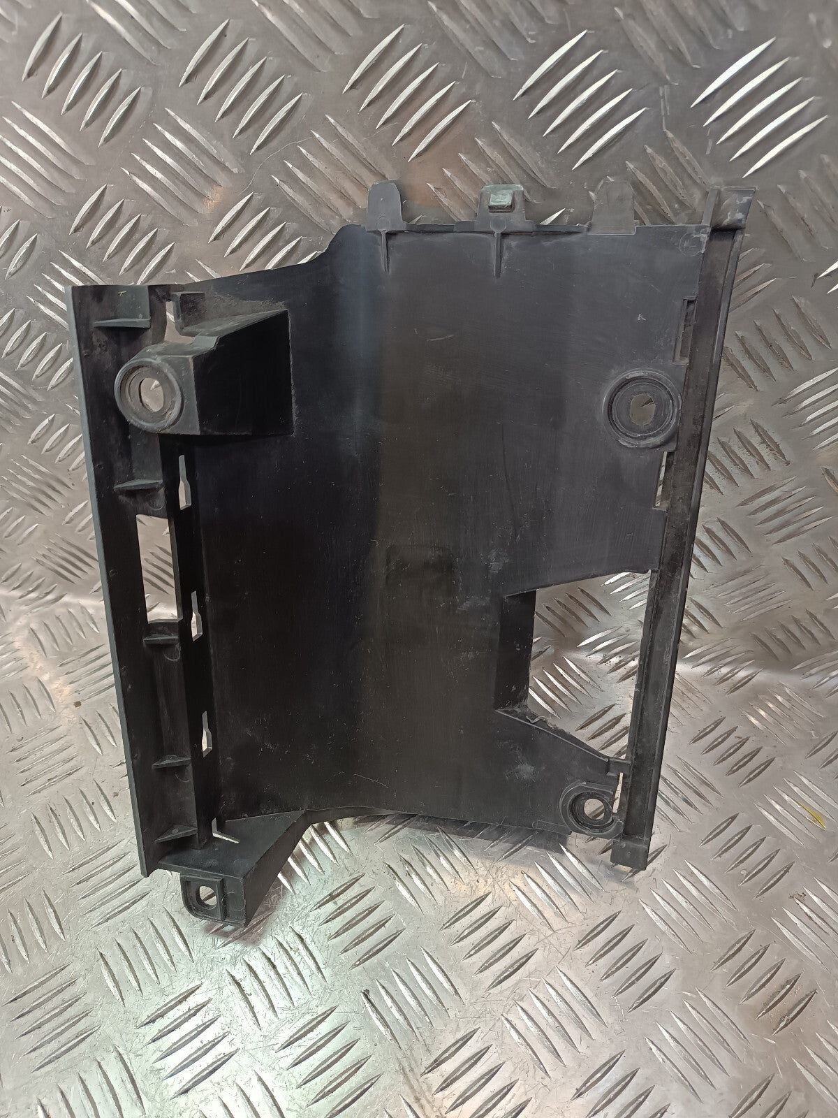 VW T5 1.9 TDI Blende Stoßstangenecke Halter Links 7H0807129A ORIGINAL gebraucht - Transporter – Produktansicht 2