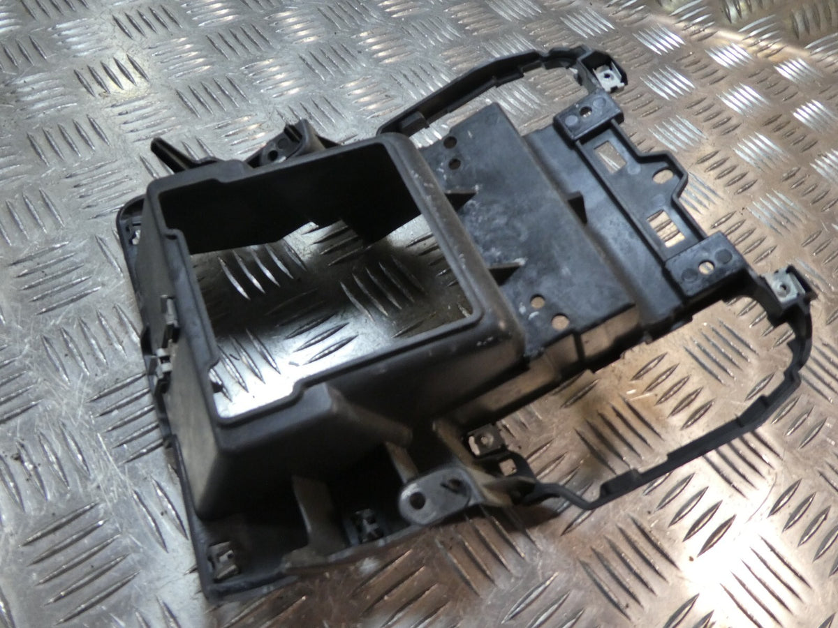Porsche Cayenne 92A in mittekonzol hinten 7P5863239L ORIGINAL gebraucht - Befestigungsrahmen – Produktansicht 2