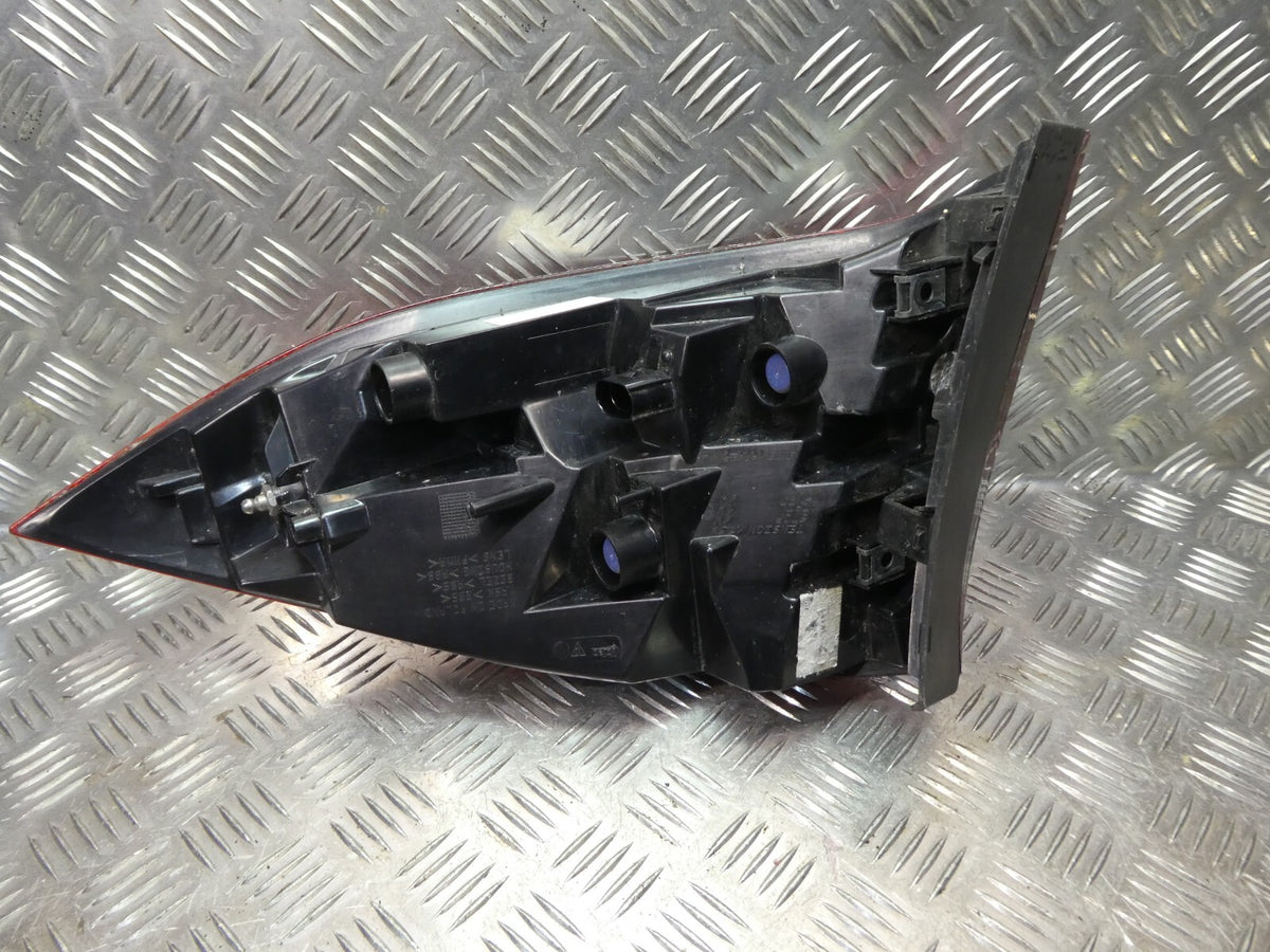 Porsche Cayenne 92A Orig USA LED Rückleuchte aussen links 7P5945095R ORIGINAL gebraucht - Heckleuchte – Produktansicht 6