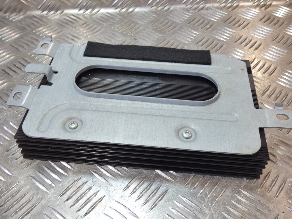 Jeep Cherokee KL 2015 Soundsystem Verstärker Amplifier ORIGINAL gebraucht - 05091999AA ORIGINAL… – Produktansicht 2
