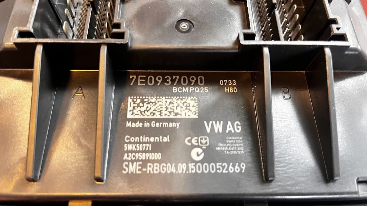 VW T6 BCM PQ25 Bordnetzsteuergerät Komfortsteuergerät 7E0937090 ORIGINAL gebraucht - Transporter – Produktansicht 3