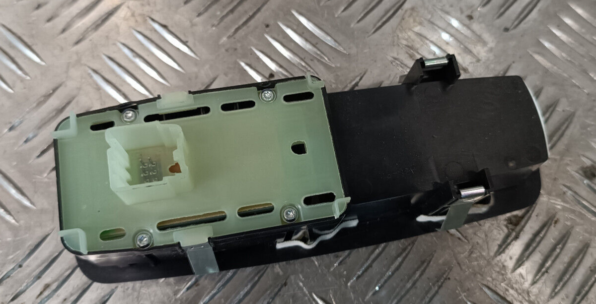 Jeep Grand Cherokee WK2 Fensterheber Schalter Vorne Rechts ORIGINAL gebraucht - 68086692AD – Produktansicht 2