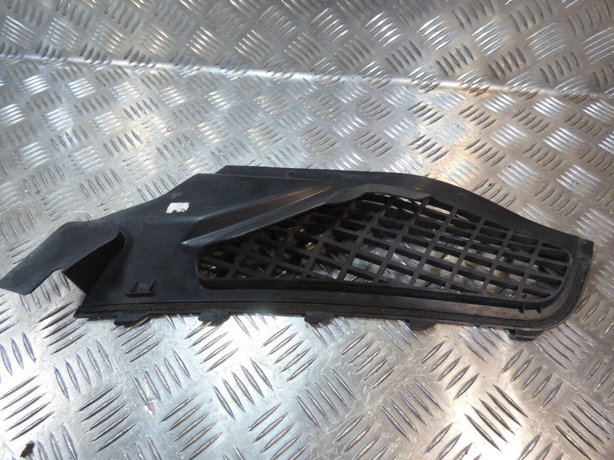 Porsche Cayenne 92A Windlauf Wasserkasten rechts 7P5819176B ORIGINAL gebraucht - Abdeckung – Produktansicht 2