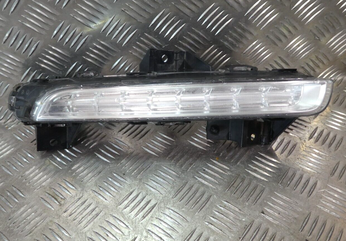 Porsche Panamera 970 Tagfarlicht LED Vorne Links ORIGINAL gebraucht - 97063108152 – Produktansicht 1