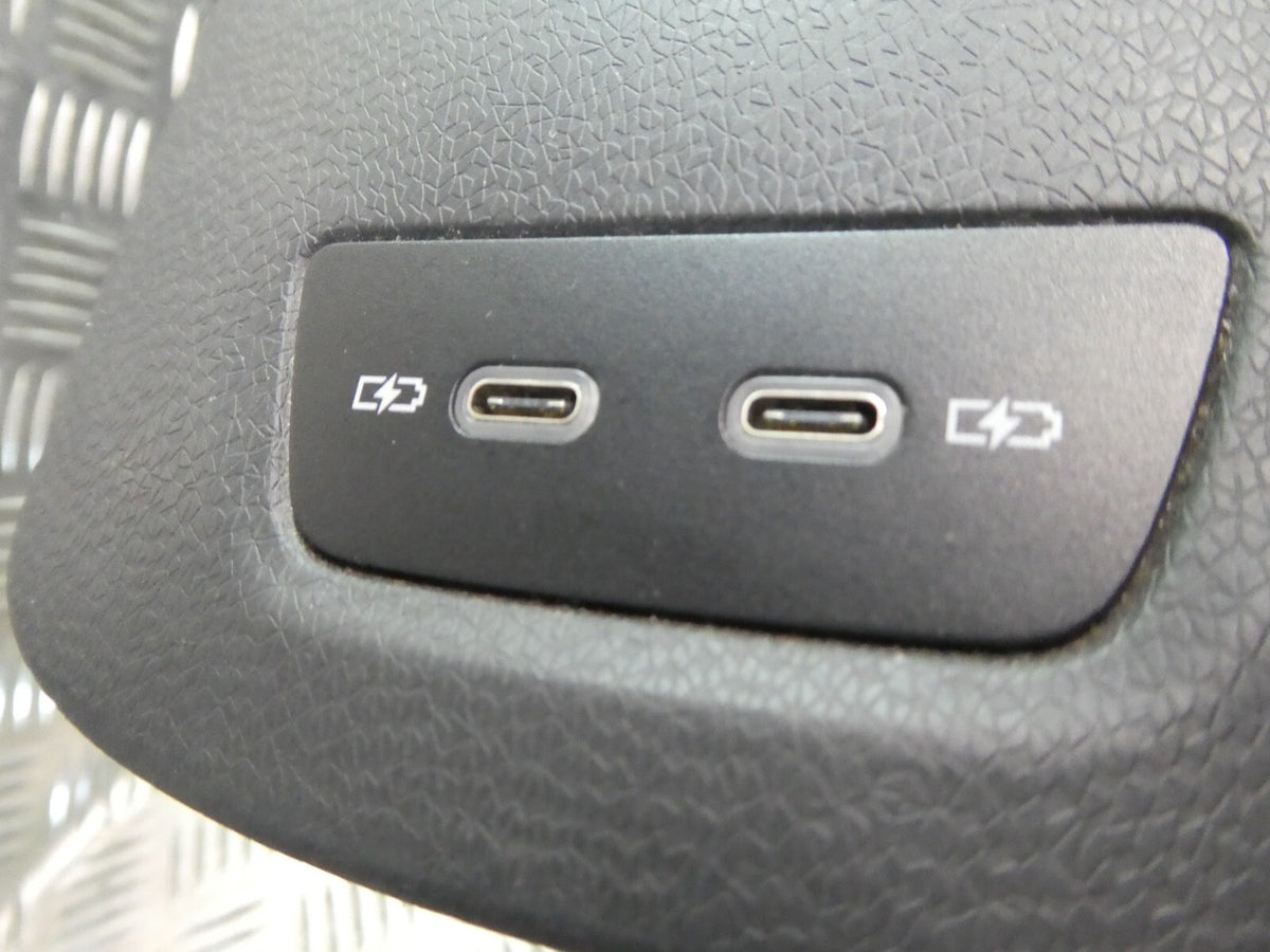 ID3 ID.3 Mittelkonsole Konsolle mit USB anschluss ORIGINAL gebraucht - Volkswagen – Produktansicht 3