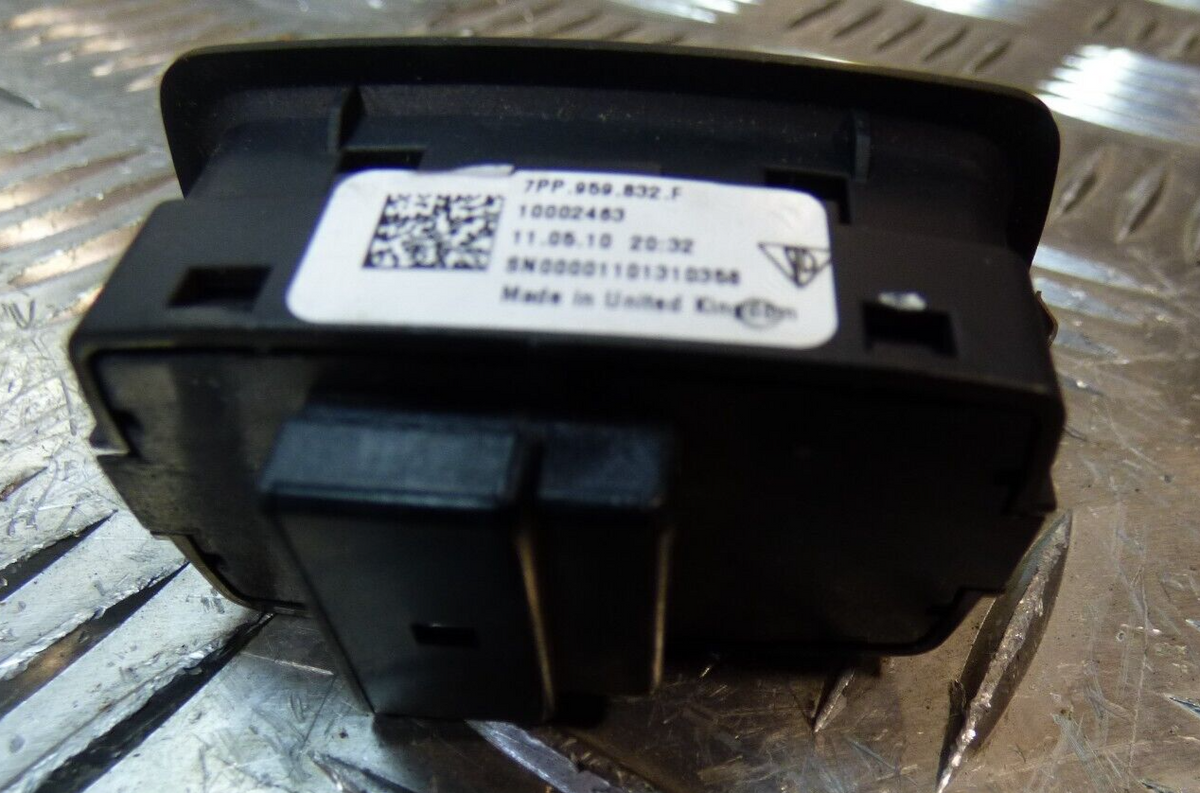 Porsche Cayenne S 92A Heckklappenöffnungstaste elektrische Heckklappe ORIGINAL gebraucht - Schalter – Produktansicht 2
