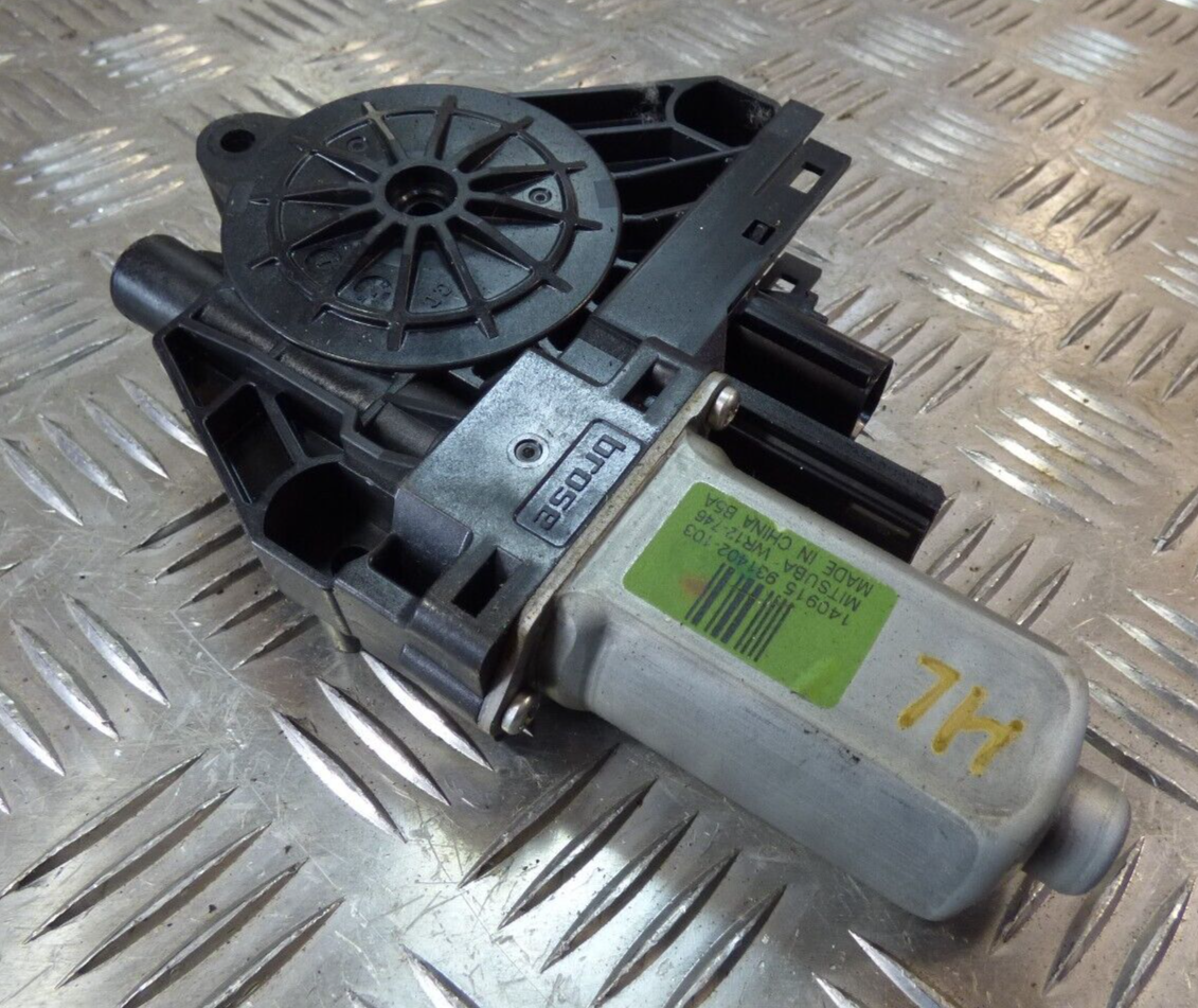 Jeep KL 2015 Fensterhebermotor hinten links Motor Scheibe 931402-103 ORIGINAL gebraucht - Cherokee – Produktansicht 2