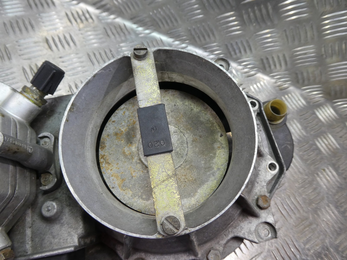 Mercedes-Benz W126 C126 Mengenteiler für Einspritzanlage 0438121037 ORIGINAL gebraucht - 0438101016 – Produktansicht 3