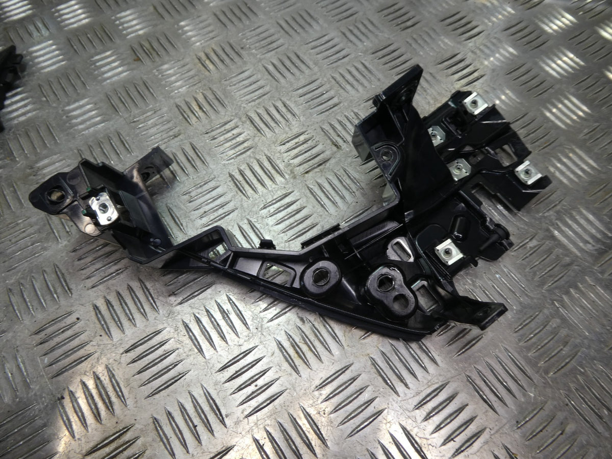 Porsche Panamera 970 Halter Armaturenbrett rechts ORIGINAL gebraucht - 97055239200 – Produktansicht 2